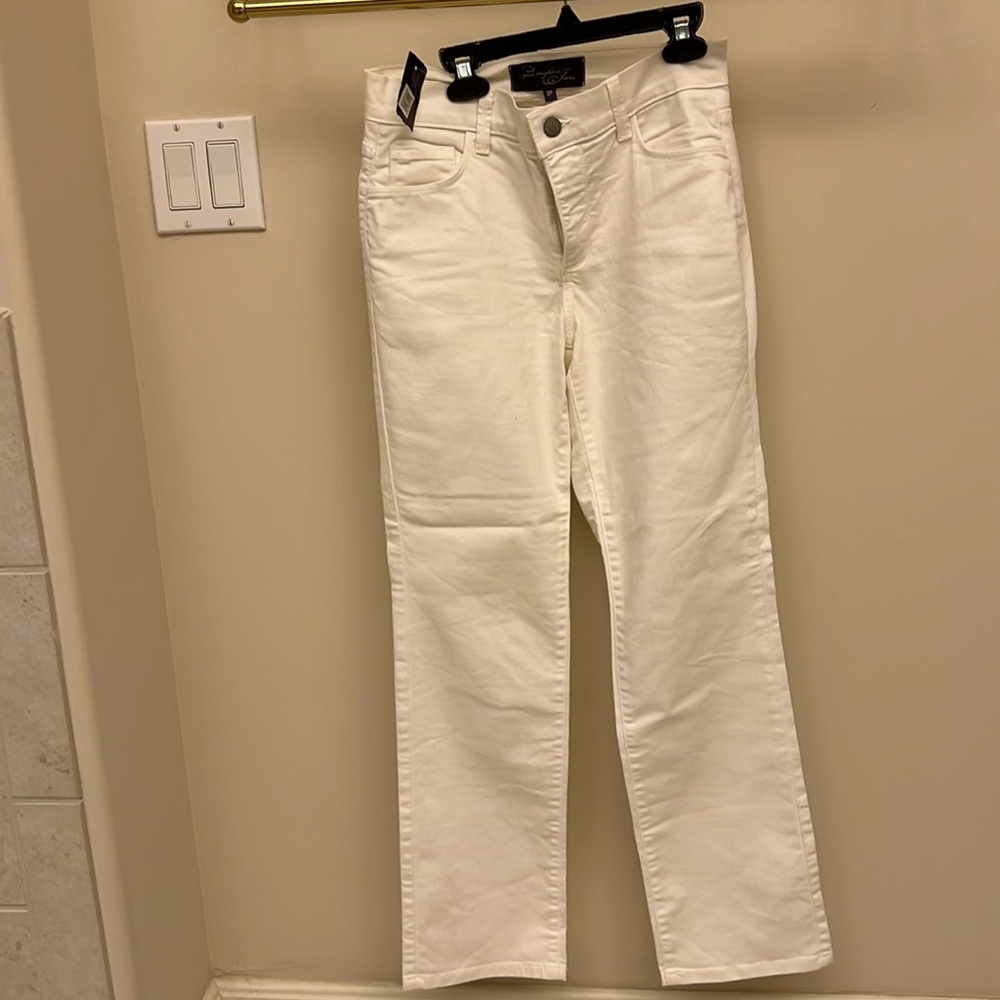 NYDJ lift tuck white pants size 2P NWT